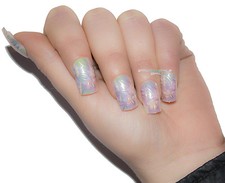 TIPS UNGHIE FINTE DECORATE