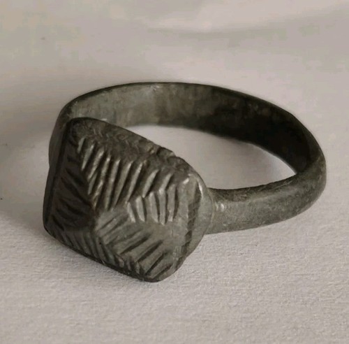 Antico anello romano - anello, bronzo