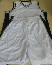 COMPLETO SPORTIVO DA BASKET PANTALONCINO E CANOTTA - BIANCO - TAGLIA S/M
