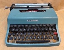 Olivetti Lettera 32 Portable