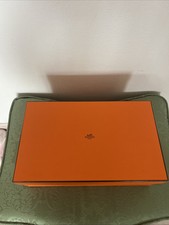 Hermes: 1 scatola vuota per scarpe rettangolare di colore Orange Hermes