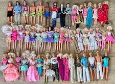 Enorme lotto di 50+ Barbie