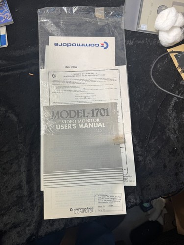 Commodore model 1701 - commodore, video