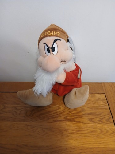 Disney store snow white - disney,