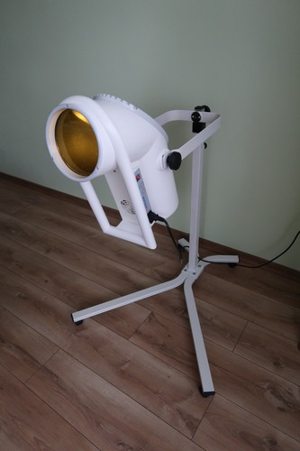 Lampa bioptron statywem - lampa,