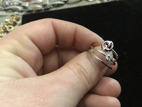 Bellissimo anello originale - bellissimo,
