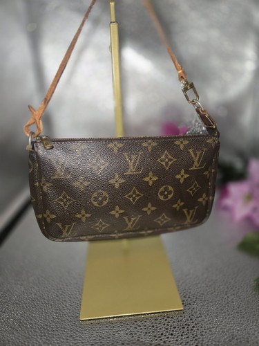 Louis vuitton pochette - vuitton,