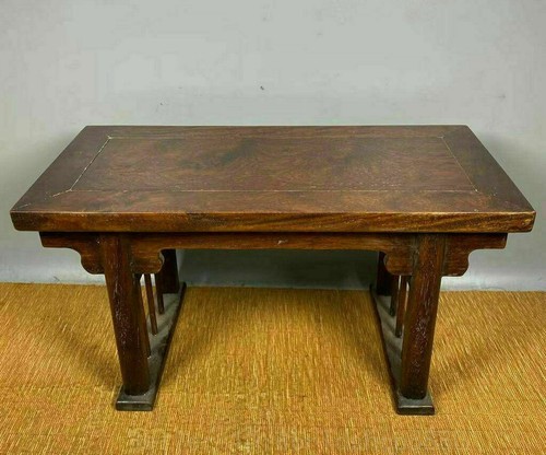 Tavolo intagliato legno