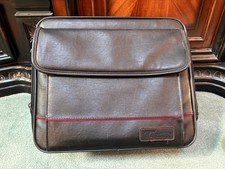 TARGUS Multi-Pocket Laptop