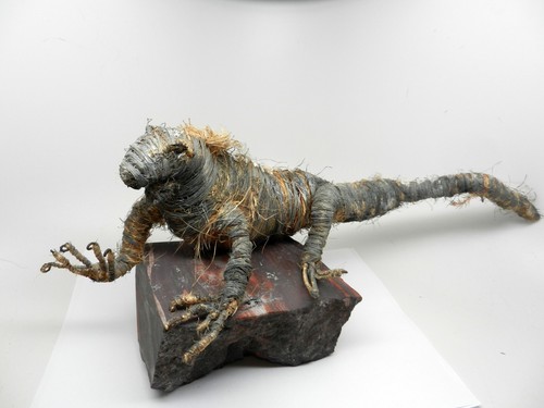 Handmade iguana sculpture - sculpture, 15"