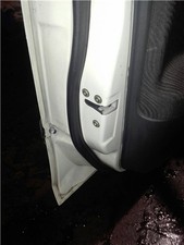 Serratura porta anteriore