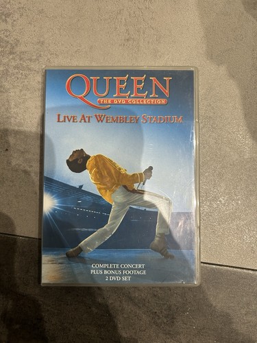 Queen live wembley stadium - at,