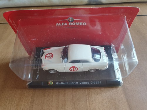 Modellino alfa romeo - 1/43,