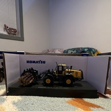 Komatsu WA475-10 Loader