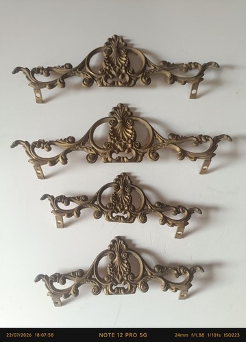 Vecchi fregi decorativi - , in