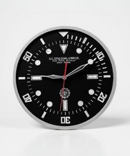 AG Spalding & Bros Diver wall