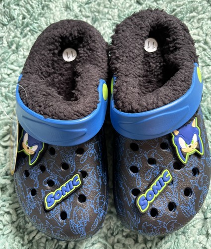 Zoccoli scarpe nuove con