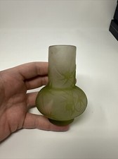 Antico vaso mobiletto in vetro