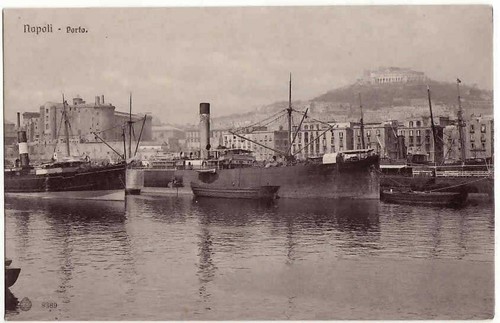 Napoli porto navi - -,