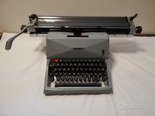 Macchina scrivere olivetti - da,