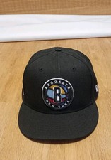 New Era 59FIFTY NBA Brooklyn Nets Cap Jean Michel Basquiat Black taglia 7 5/8