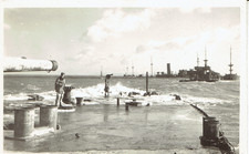 1 CPA CALVADOS : OUISTREHAM - RIVA BELLA Le Courbet et bateaux échoués le 6 juin