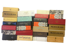 scatole vuote in cartone e