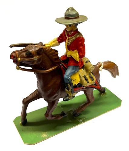 Redcoat with rifle horse - rifle, on