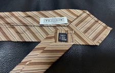 Tie Your Tie Florence