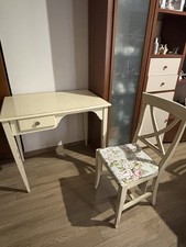 Scrivania e sedia in legno bianco-usato buono stato