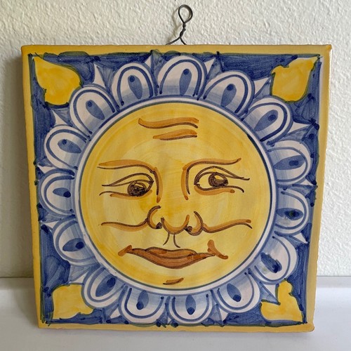 Piastrella faccia sole celeste