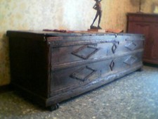 Cassapanca del 700 in castagno