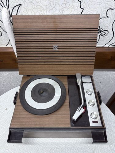 Dual 300 stereo deluxe - dual,