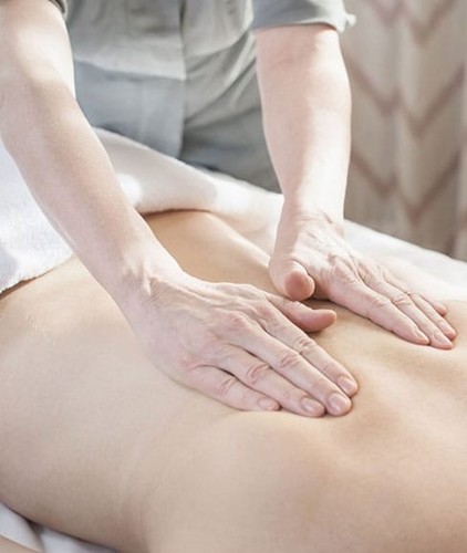 Trattamenti massaggi - di,
