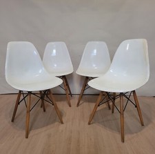 Set of 4 chairs in the taste