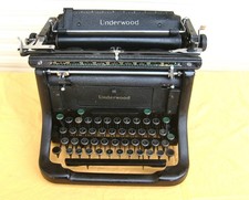 Rara macchina da scrivere