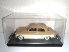 FIAT 1400 B BRUMM  SCALA 1/43