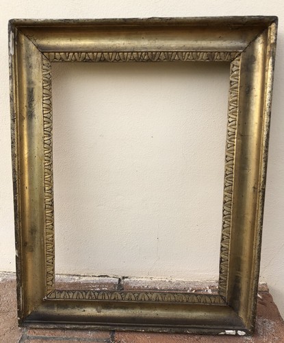 Early 800s gold frame very - early,