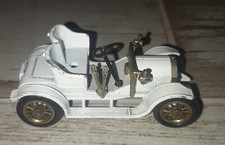MACCHININA  MATCHBOX MODEL OF