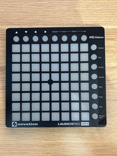 Novation launchpad mini mk1 - launchpad,