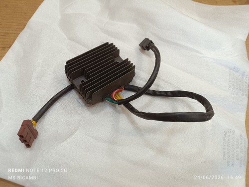 Regolatore tensione piaggio - regolatore,