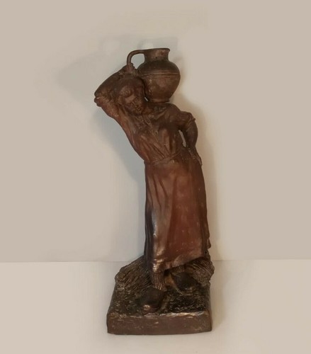 Donna con brocca - , scultura