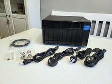 QNAP TVS-872XT 16 GB Intel i5