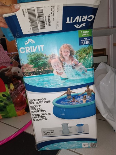 Piscina fuori terra - fuori,