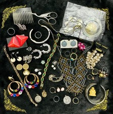 LOT BIJOUX ANCIENS ET VINTAGE