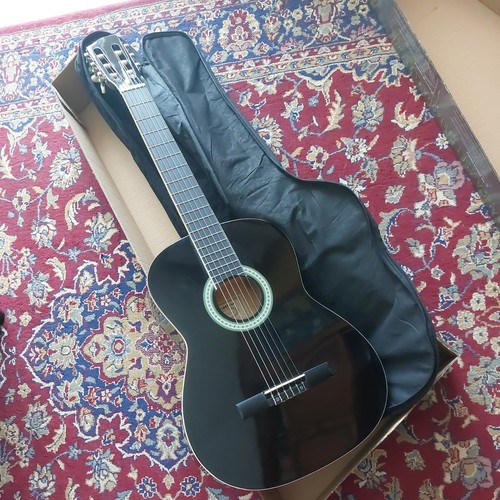 Chitarra classica con custodia - chitarra,