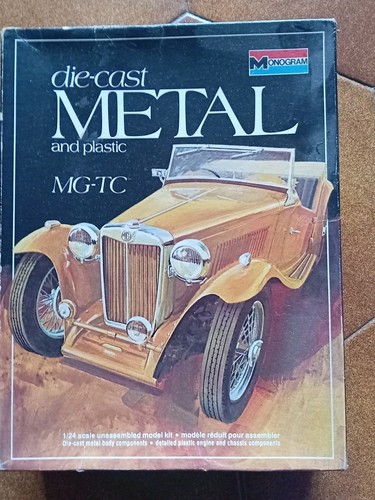 Monogram metal and - 1:24,