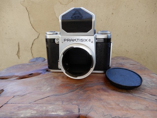 Fotocamera praktisix usata - ii,