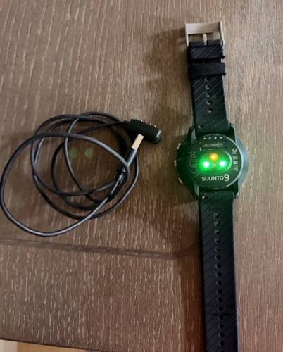 Suunto black smartwatch - black,