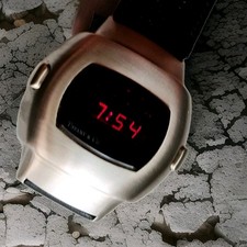 VINTAGE 1970 QUARTZ PULSAR P3